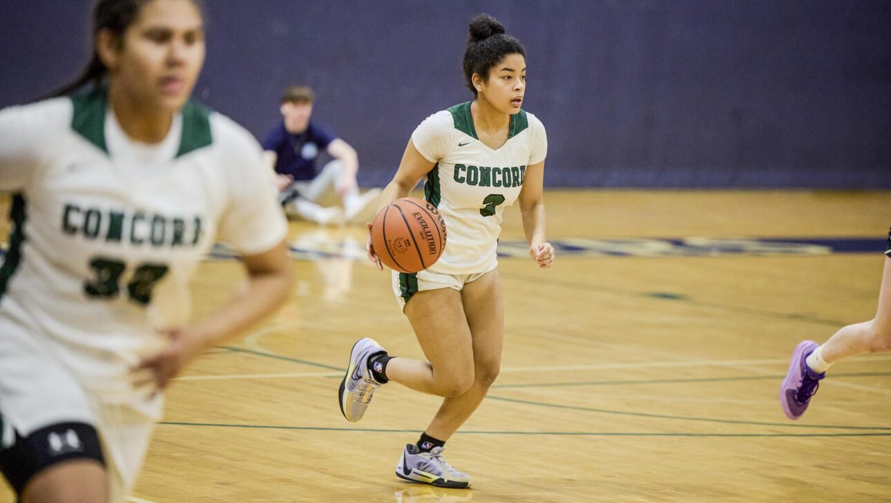 Learn more about Concord Academy’s girls varsity basketball team.